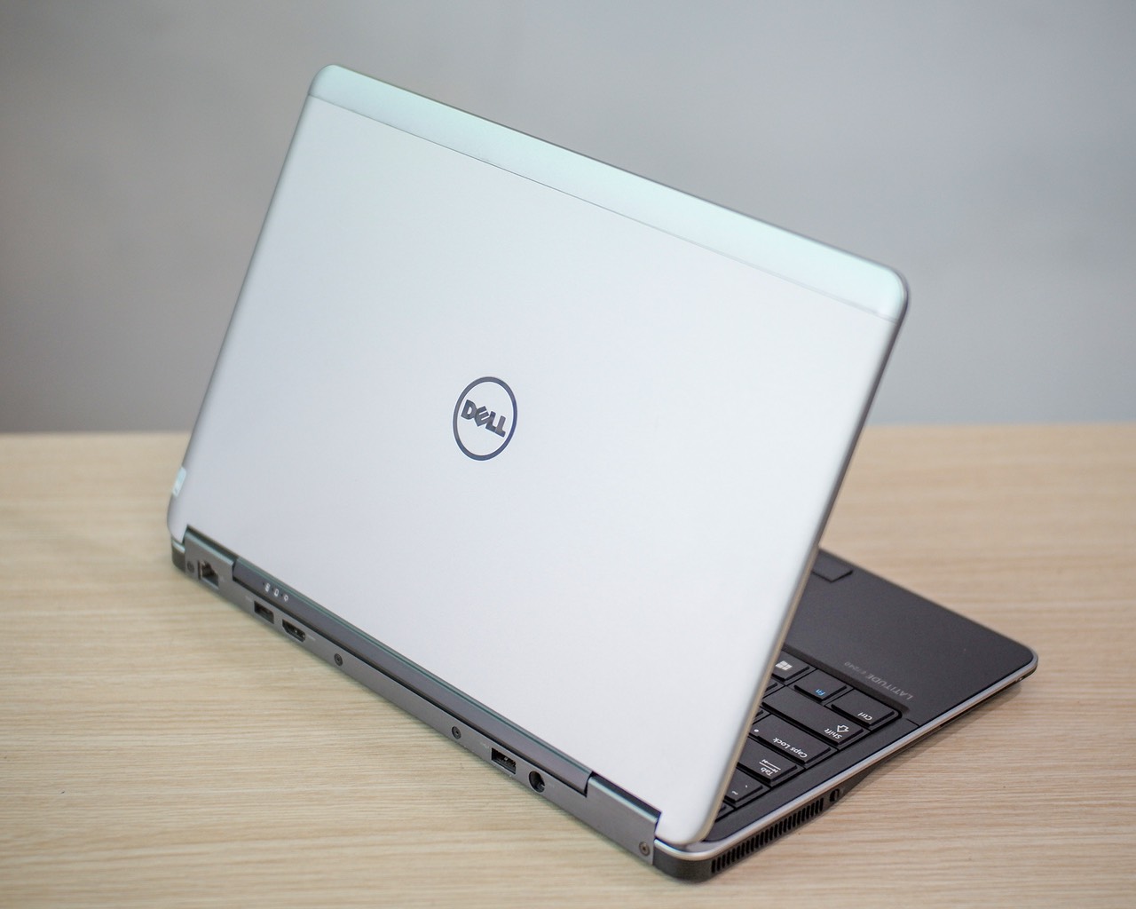 laptop cũ dell 7240 giá rẻ